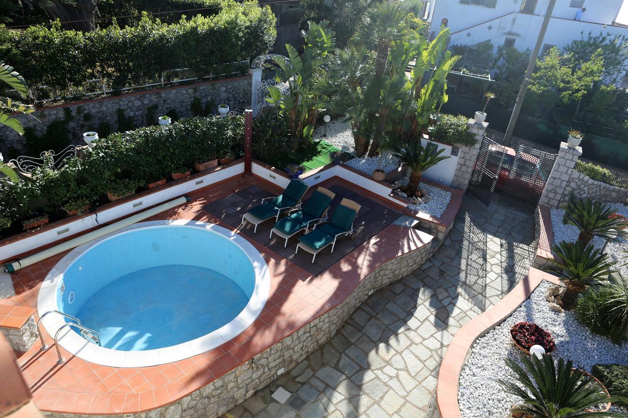 B&B Villa La Cicas 阿纳卡普里 外观 照片