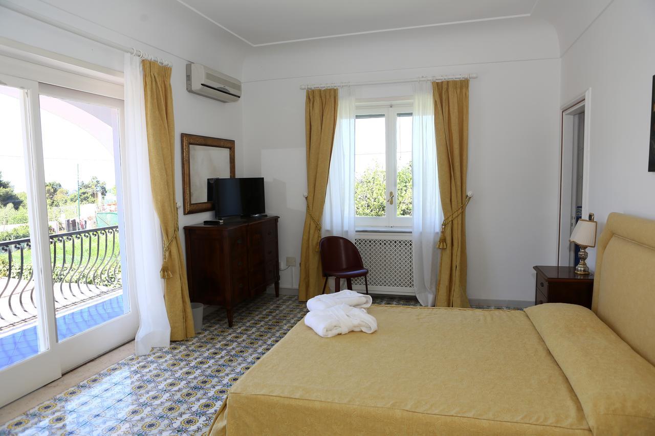 B&B Villa La Cicas 阿纳卡普里 外观 照片