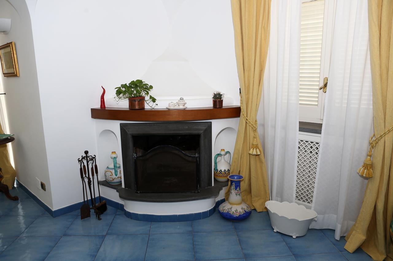 B&B Villa La Cicas 阿纳卡普里 外观 照片